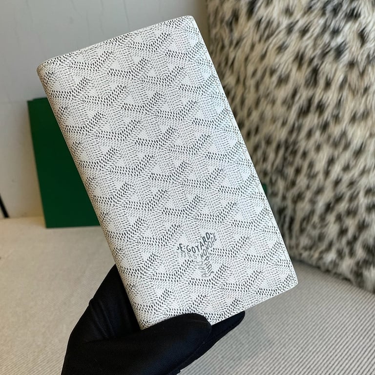 Goyard Goyardine Canvas Passport Cover White - 9