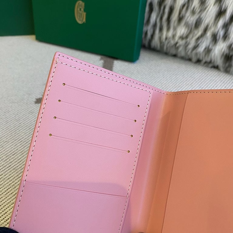 Goyard Passport Holder Pink 14.5cm - 4
