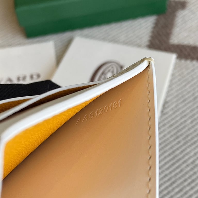 Goyard Bifold Card Wallet White - 2