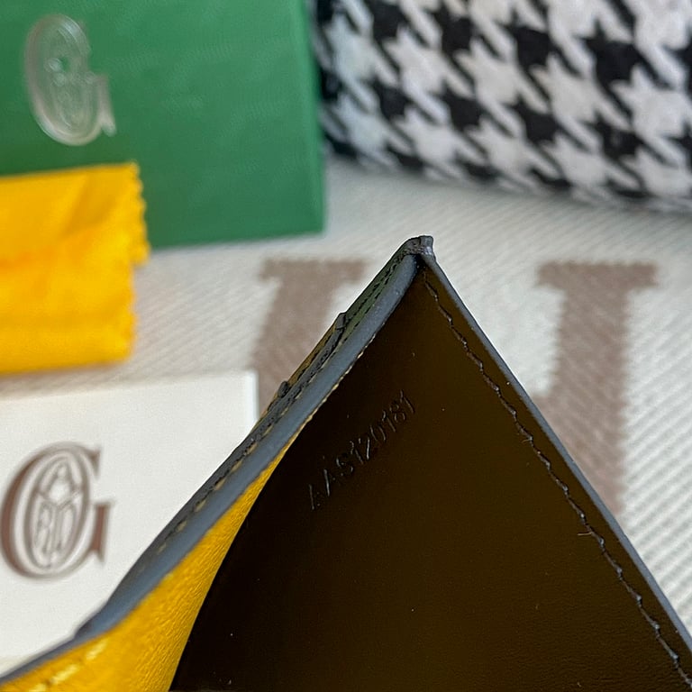 Goyard Saint-Pierre Bifold Card Wallet Black - 2