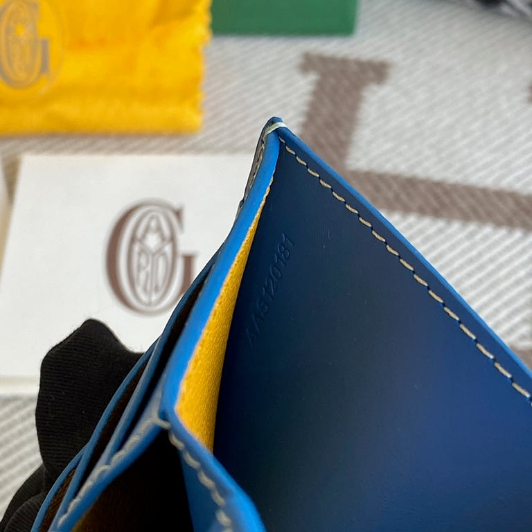 Goyard Bifold Card Holder Blue - 2