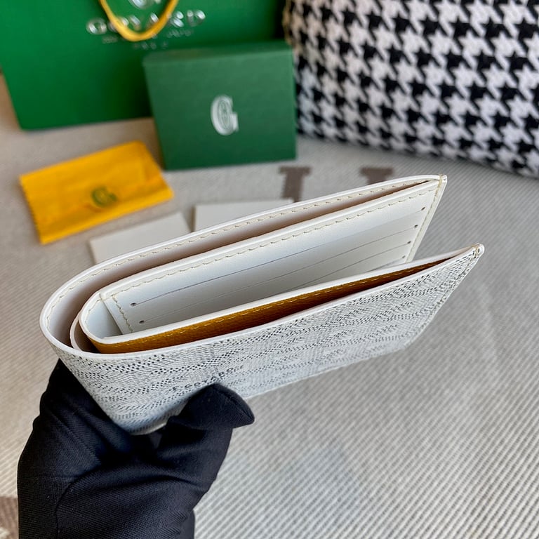 Goyard Victoire Wallet White - 6