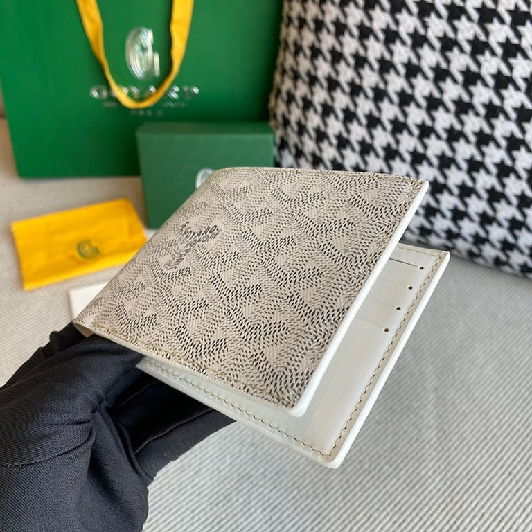 Goyard Victoire Wallet White - 8