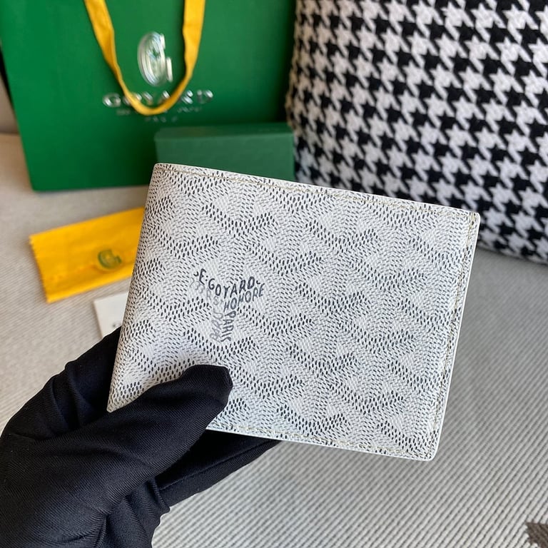 Goyard Victoire Wallet White - 9