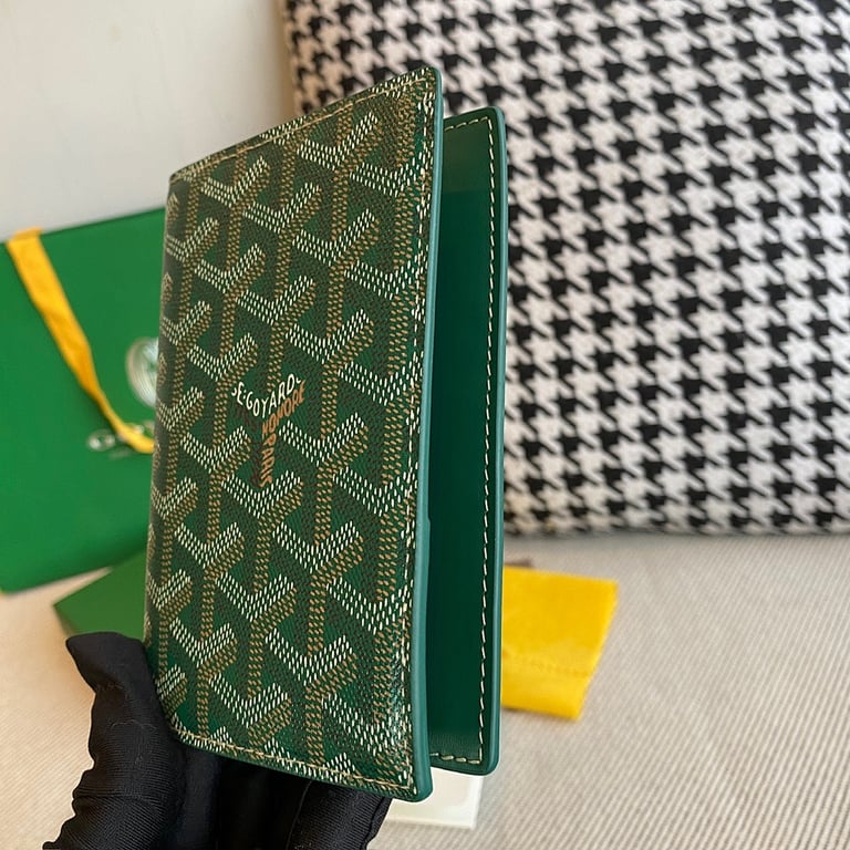 Goyard Passport Holder Green - 8