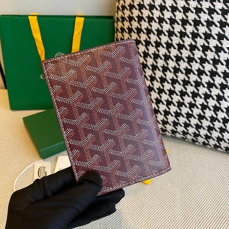 Goyard Passport Holder Burgundy - 7