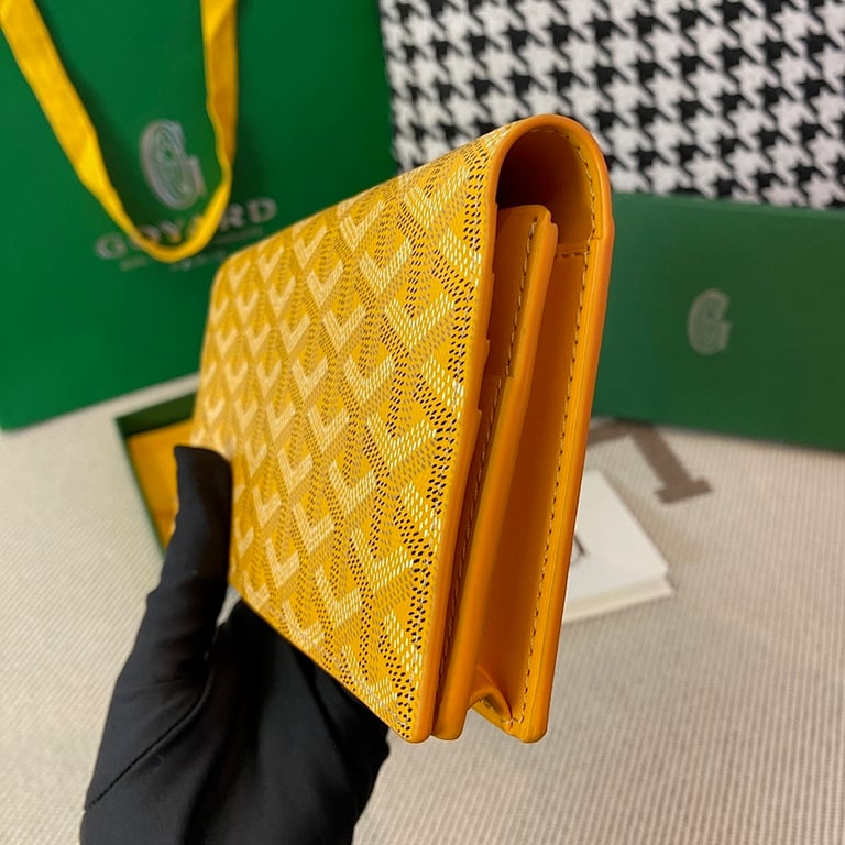 Goyard Richelieu Wallet Yellow - 12