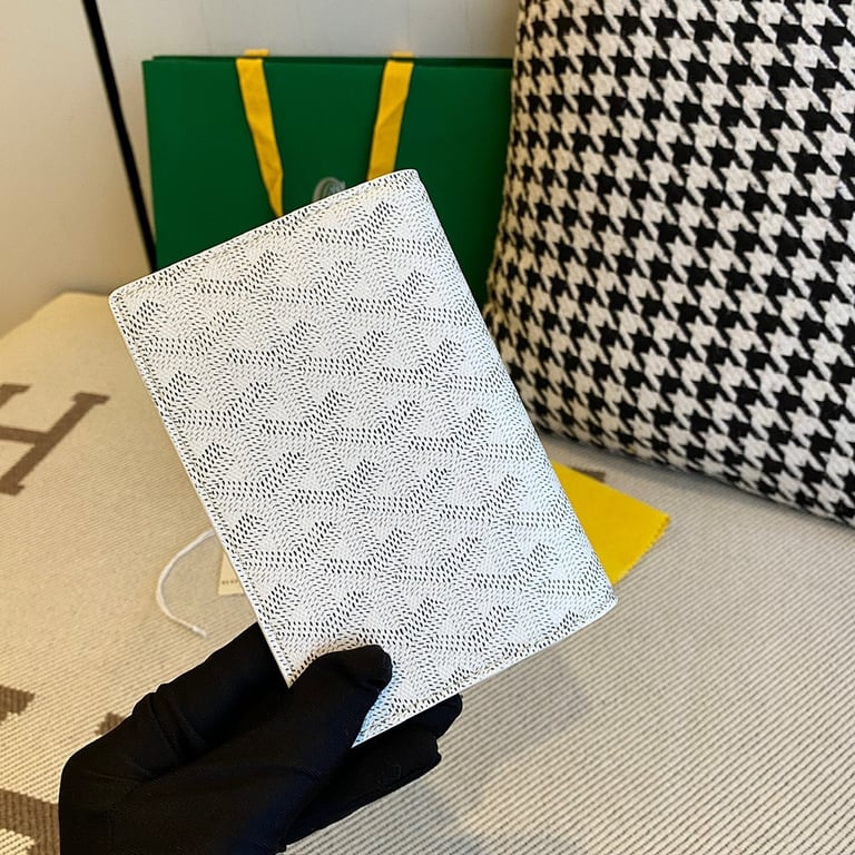 Goyard Passport Holder White - 6