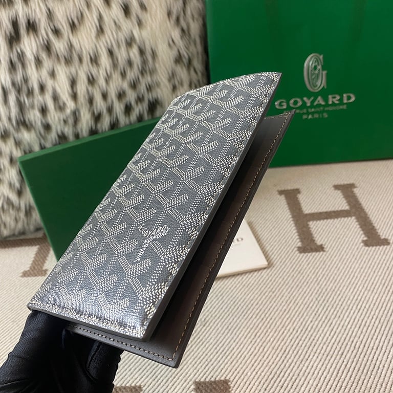Goyard 8508 Long Wallet Passport Holder - 8