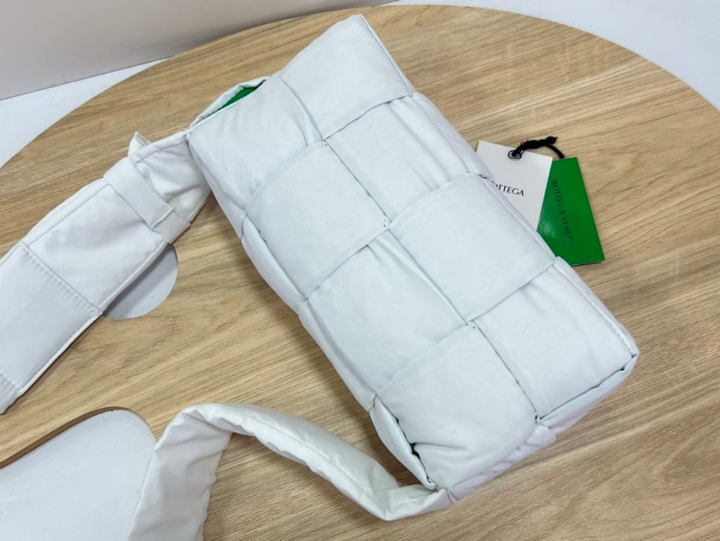 Bottega Veneta Padded Cassette Nylon White Green 628951 - 7