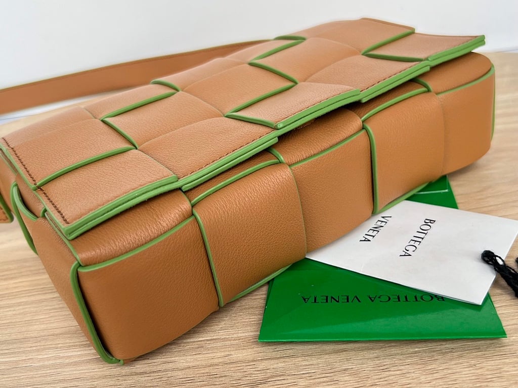Bottega Veneta Cassette Crossbody Bag Tan/Green - 7