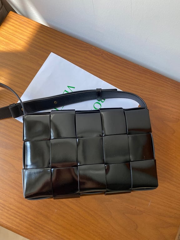 Bottega Veneta Cassette Bag Black - 9