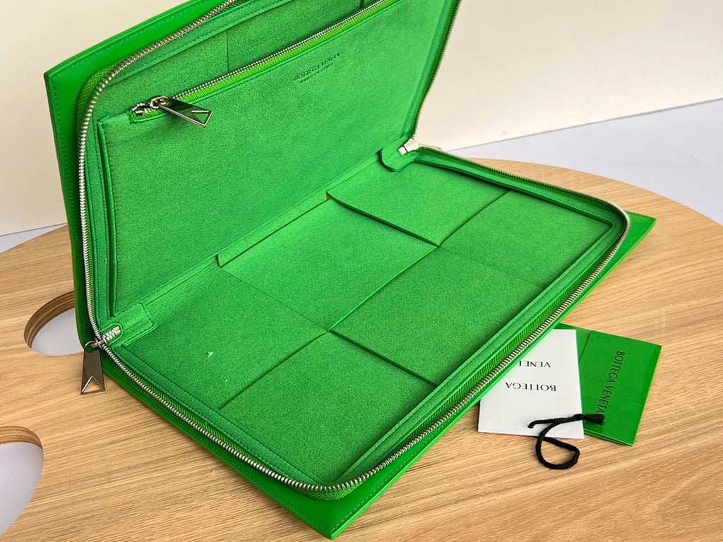 Bottega Veneta Intrecciato Document Case 680169 Green - 6
