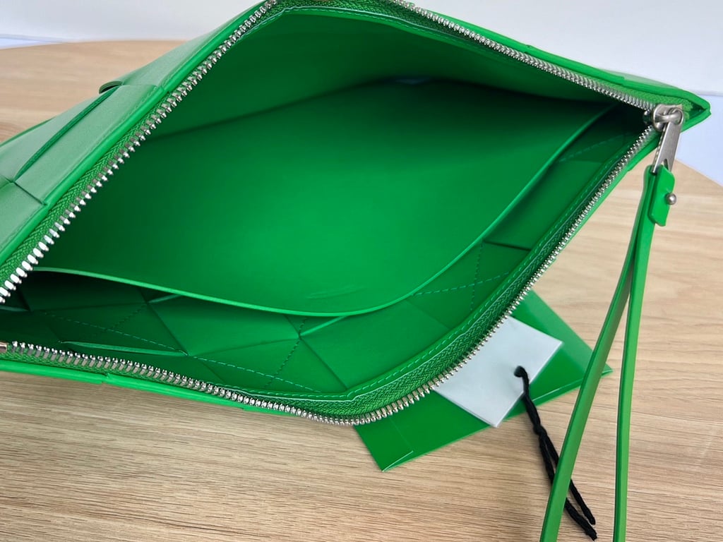 Bottega Veneta Intrecciato Pouch 649616 Parakeet Green - 6