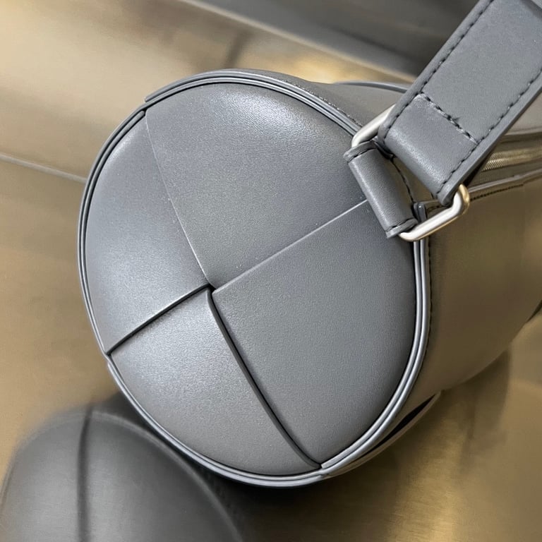 Bottega Veneta Intrecciato Cylinder Bag Grey 741562 - 7