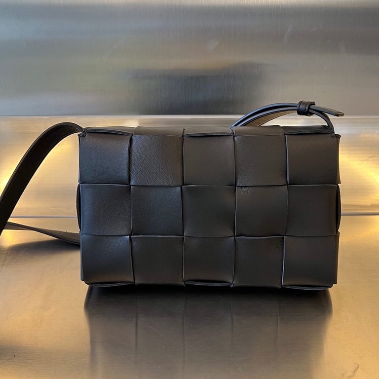 Bottega Veneta Cassette Crossbody Bag Black - 9