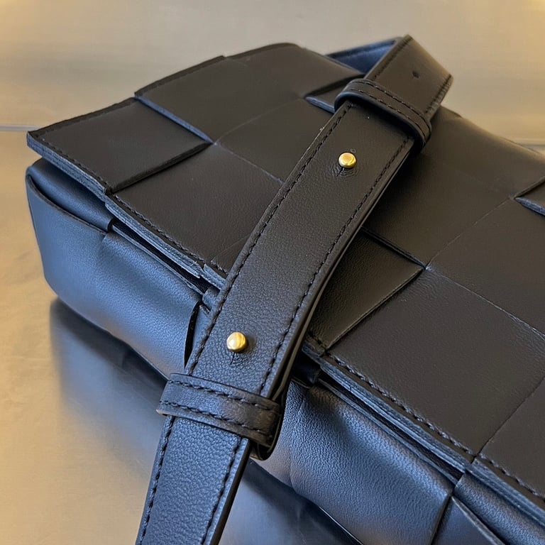 Bottega Veneta Cassette Bag Black - 6