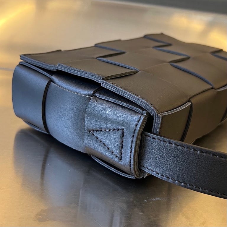 Bottega Veneta Cassette Bag Black - 8
