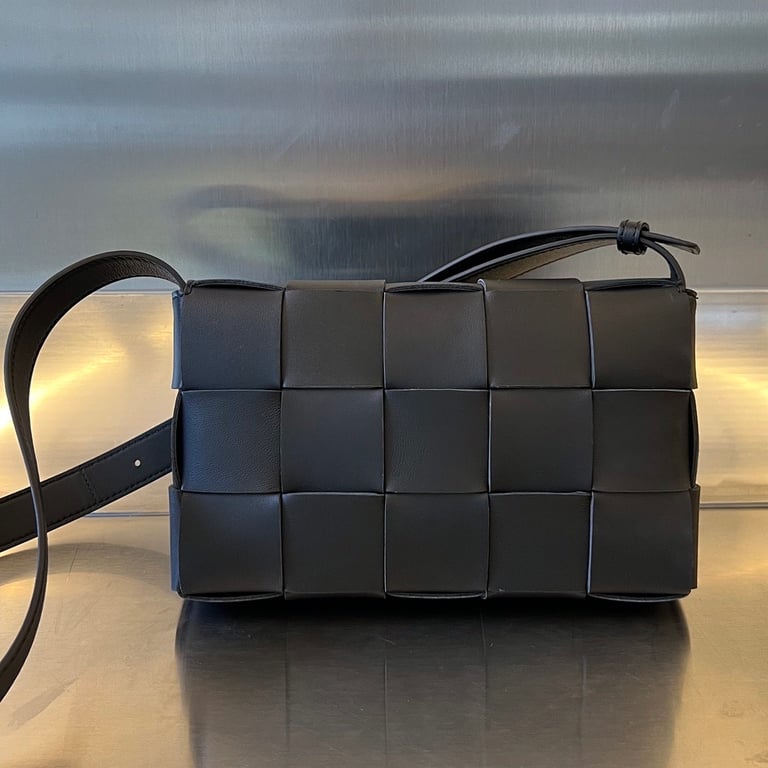 Bottega Veneta Cassette Bag Black - 9
