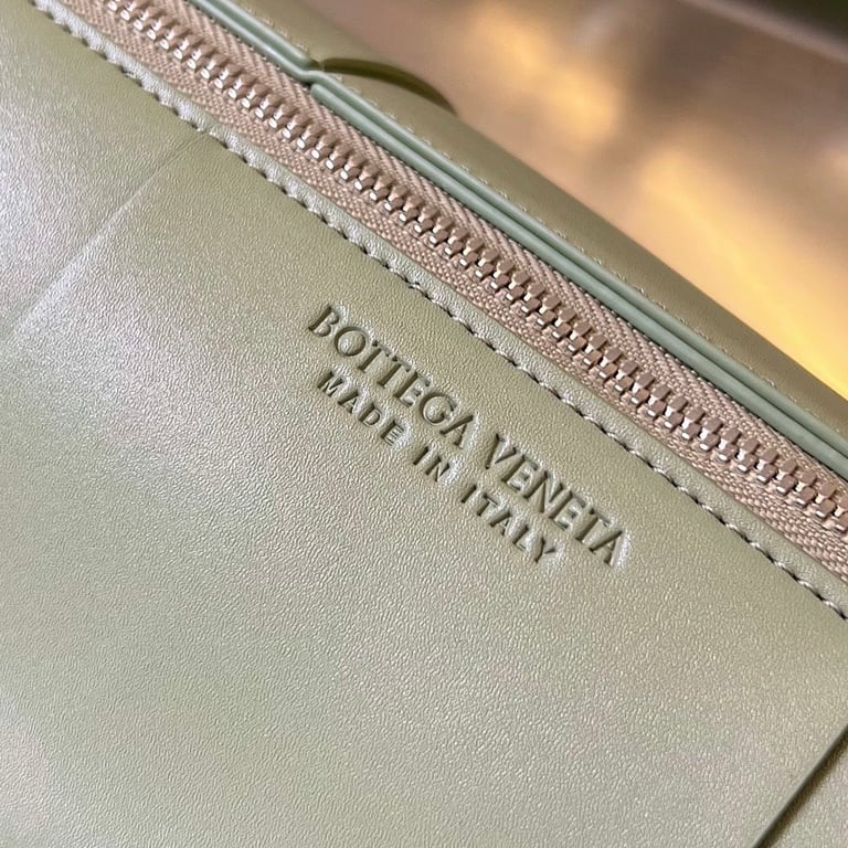 Bottega Veneta Intrecciato Cylinder Bag 741562 - 7