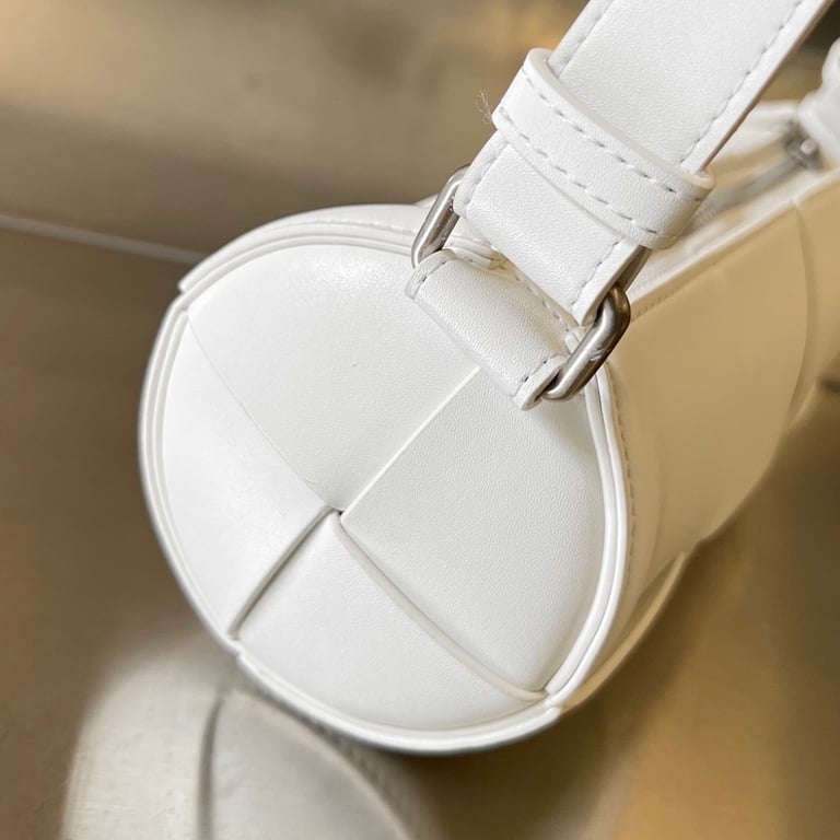 Bottega Veneta Intrecciato Cylinder Bag White - 3