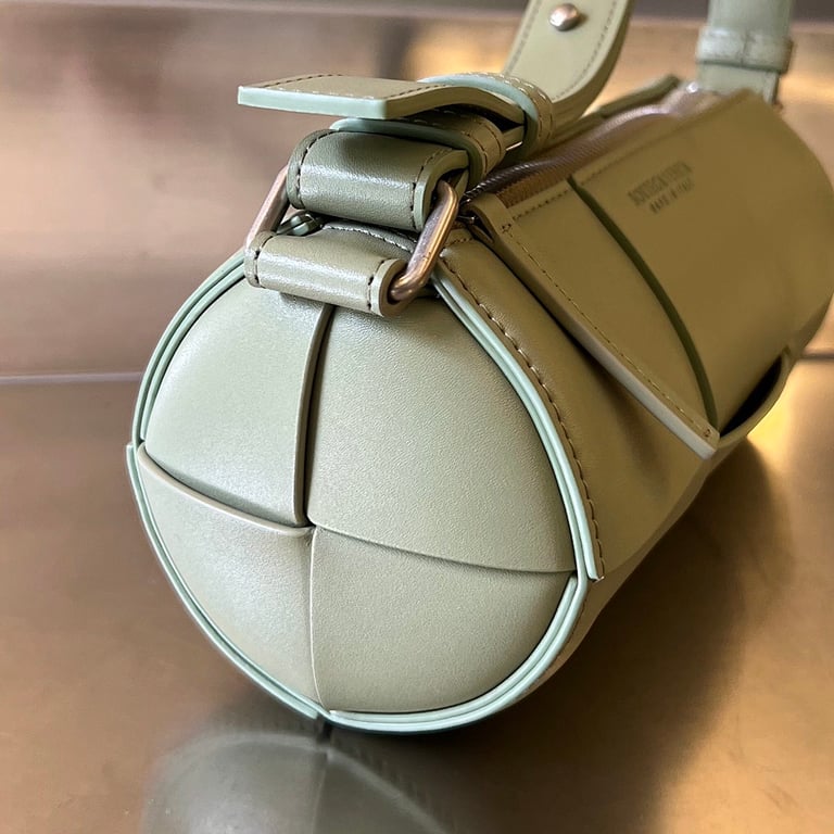 Bottega Veneta Cassette Cylinder Bag 741561 - 5