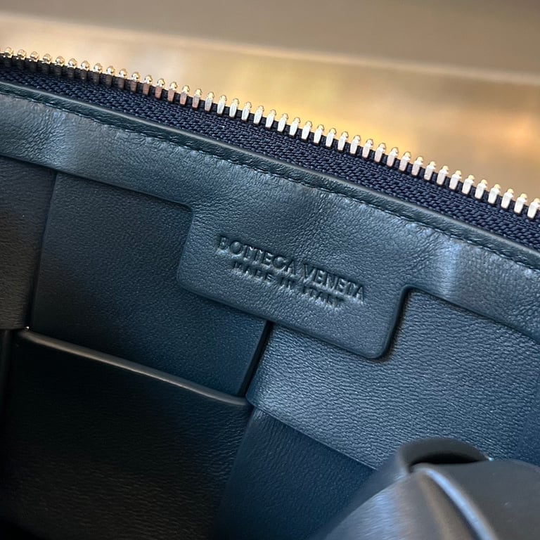 Bottega Veneta Cassette Camera Bag Dark Blue - 8