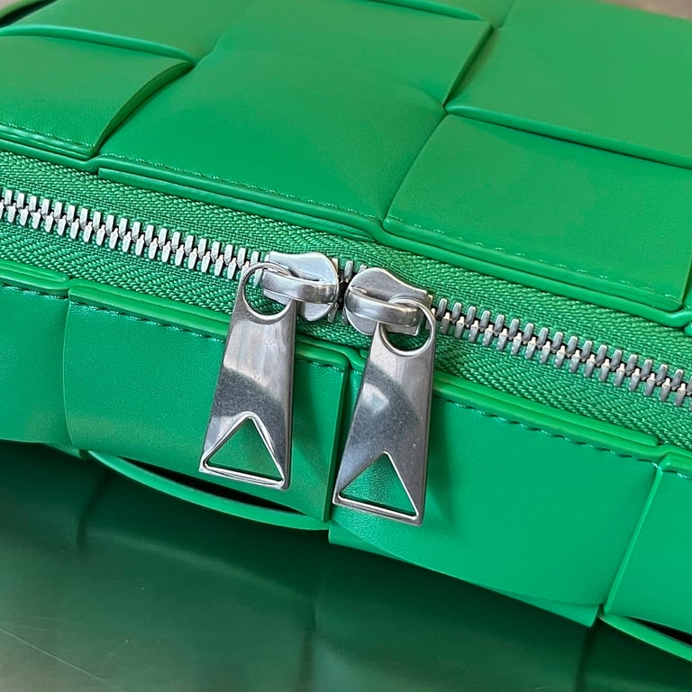 Bottega Veneta Cassette Camera Bag Green - 3