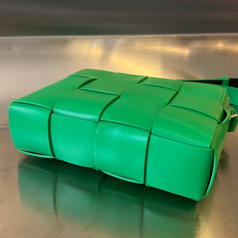 Bottega Veneta Cassette Camera Bag Green - 6