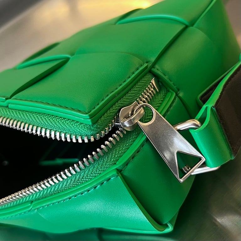 Bottega Veneta Cassette Camera Bag Green - 8