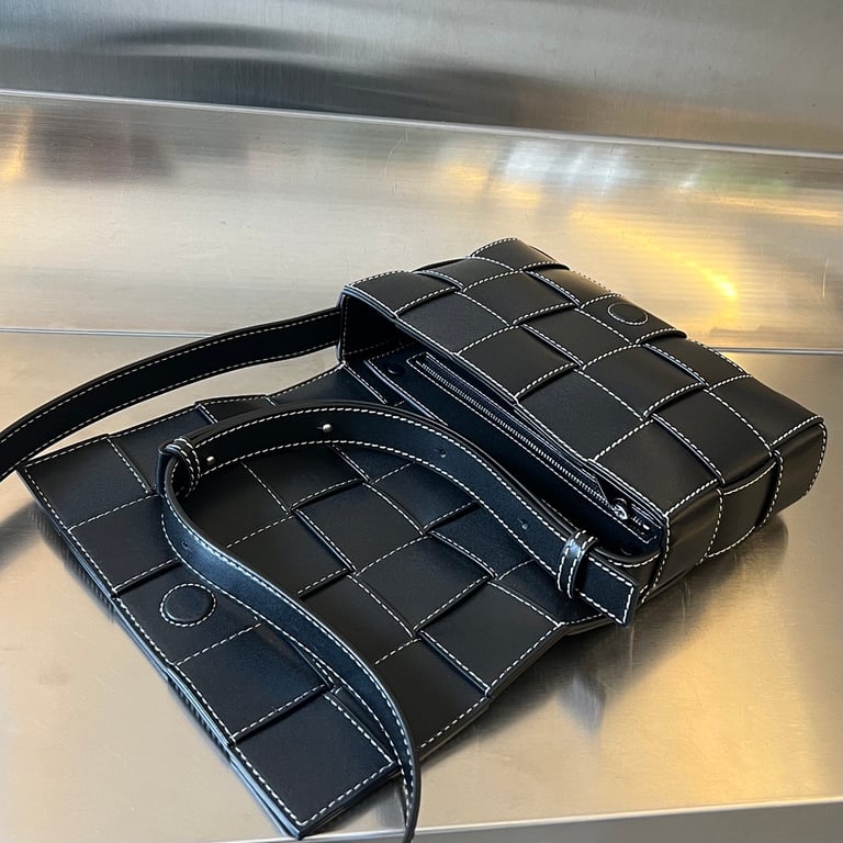 Bottega Veneta Cassette Crossbody Bag Black - 8