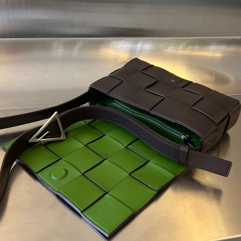 Bottega Veneta Cassette Crossbody Bag Brown/Green - 4