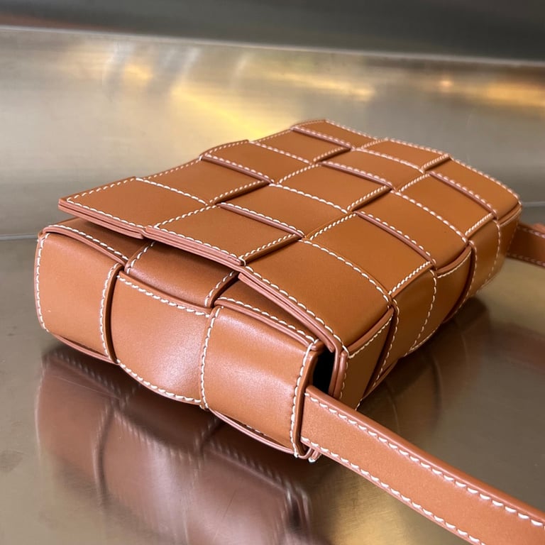 Bottega Veneta Cassette Bag Brown Contrast Stitching - 8