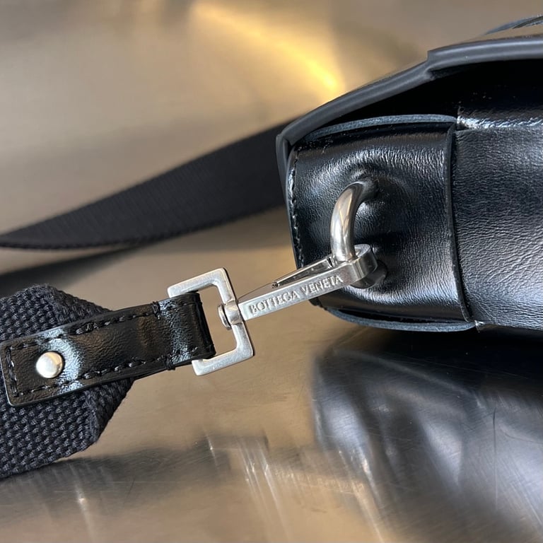 Bottega Veneta Cassette 2-in-1 Crossbody Bag Black - 4