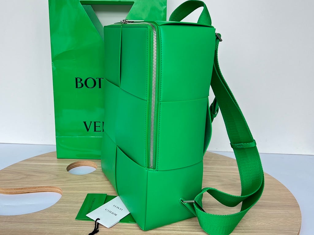 Bottega Veneta Cassette Backpack Green 680092 - 3