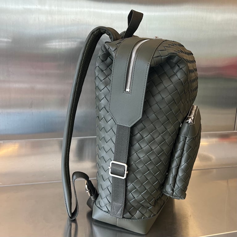 Bottega Veneta Intrecciato Leather Backpack 653118 - 8