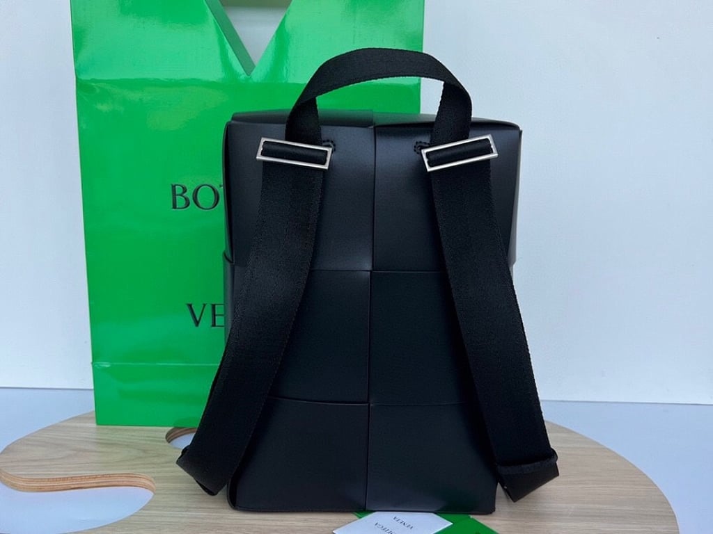 Bottega Veneta Cassette Backpack 680092 Black - 7