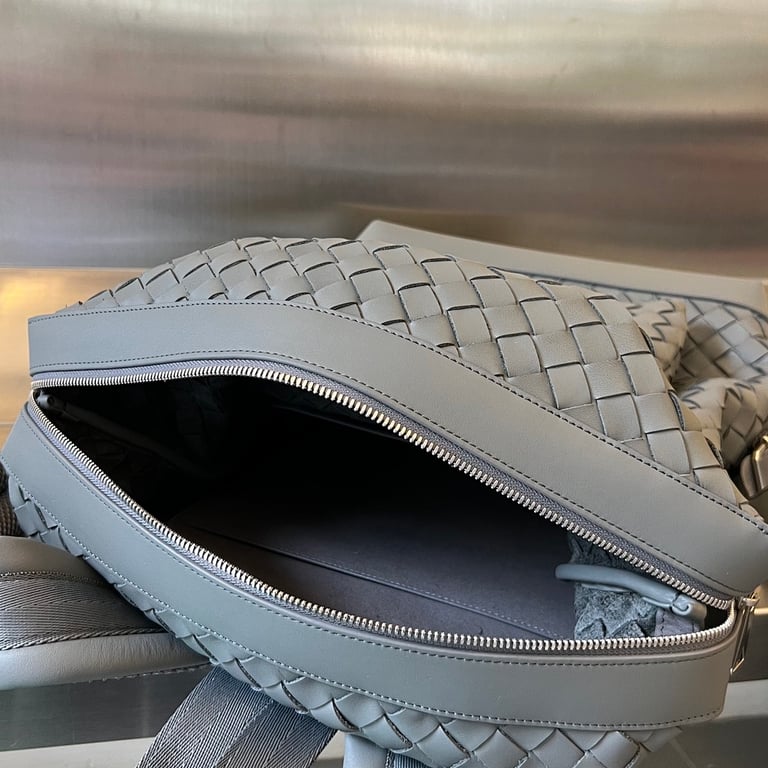 Bottega Veneta Intrecciato Leather Backpack Grey - 5