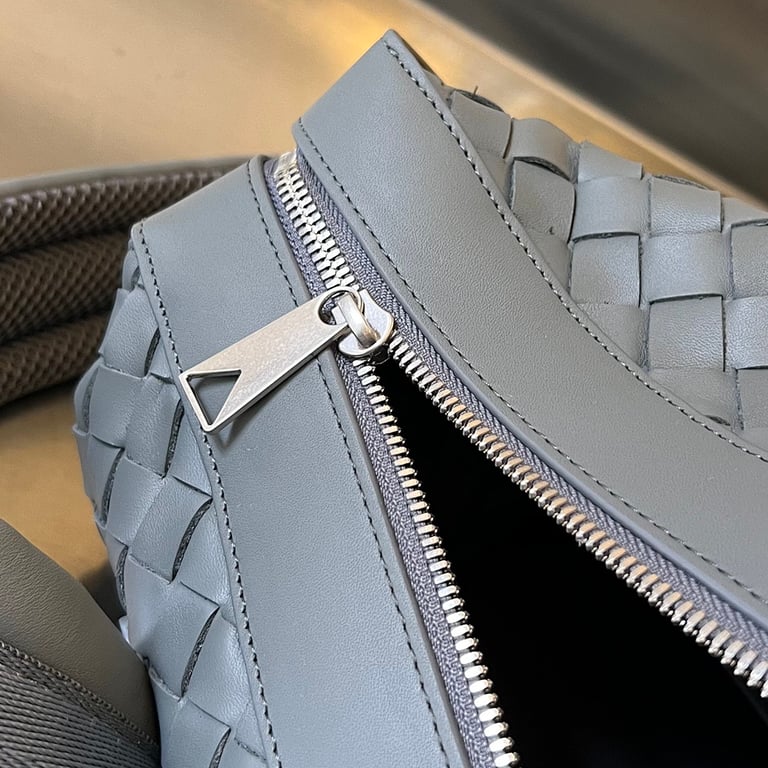 Bottega Veneta Intrecciato Leather Backpack Grey - 9
