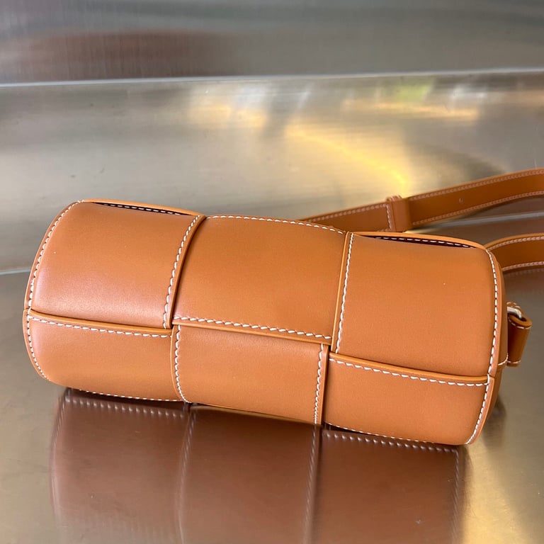 Bottega Veneta Cassette Cylinder Bag Brown 741561 - 6
