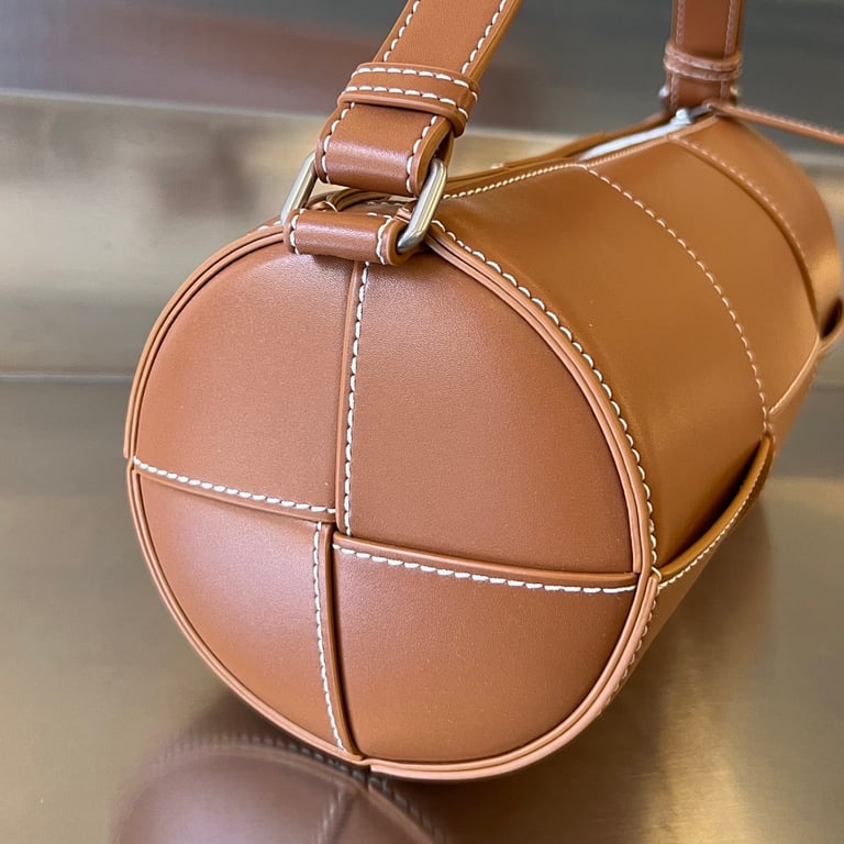 Bottega Veneta Small Intrecciato Duffle Bag Brown - 3