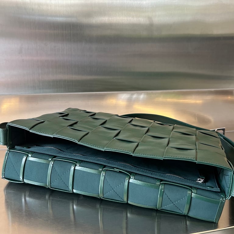 Bottega Veneta Cassette Bag Dark Green - 4