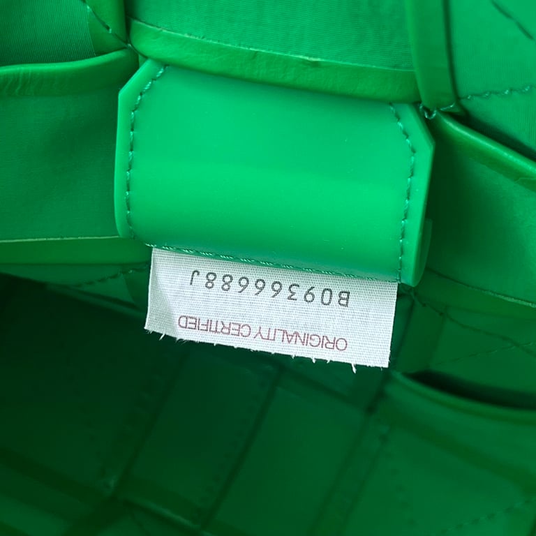 Bottega Veneta Cassette Messenger Bag Green - 2