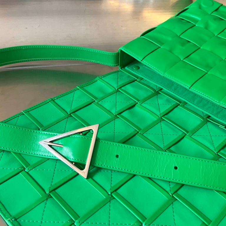 Bottega Veneta Cassette Messenger Bag Green - 4