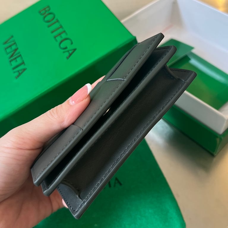 Bottega Veneta Intrecciato Card Case 679849 Black - 8