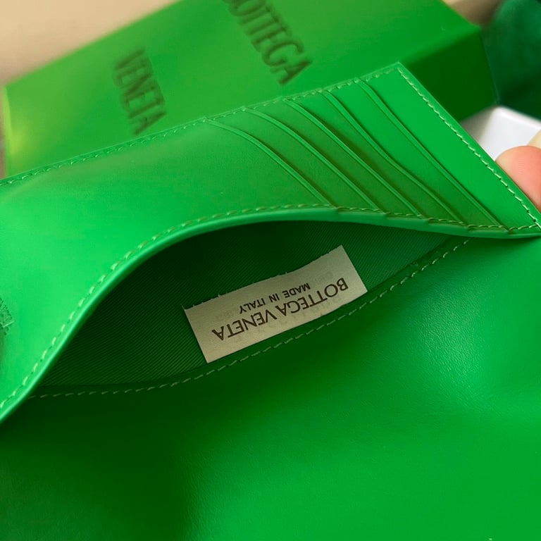 Bottega Veneta Intrecciato Passport Holder Green - 4