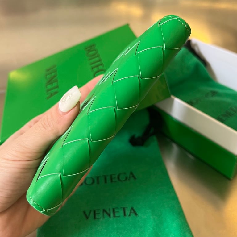 Bottega Veneta Intrecciato Passport Holder Green - 7