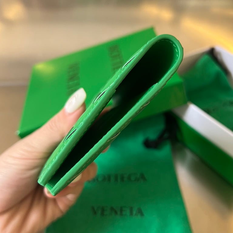 Bottega Veneta Intrecciato Passport Holder Green - 8