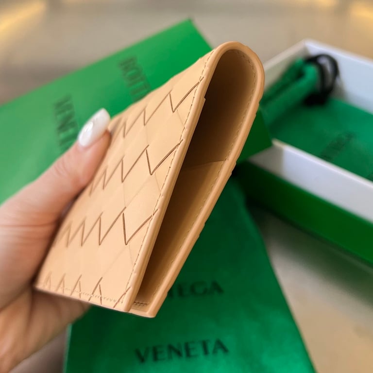 Bottega Veneta Intrecciato Passport Holder 607482 Beige - 8