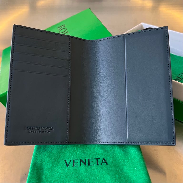 Bottega Veneta Intrecciato Passport Holder 607482 - 6